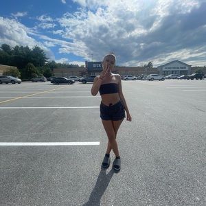 Meet your Posher, Nayelie